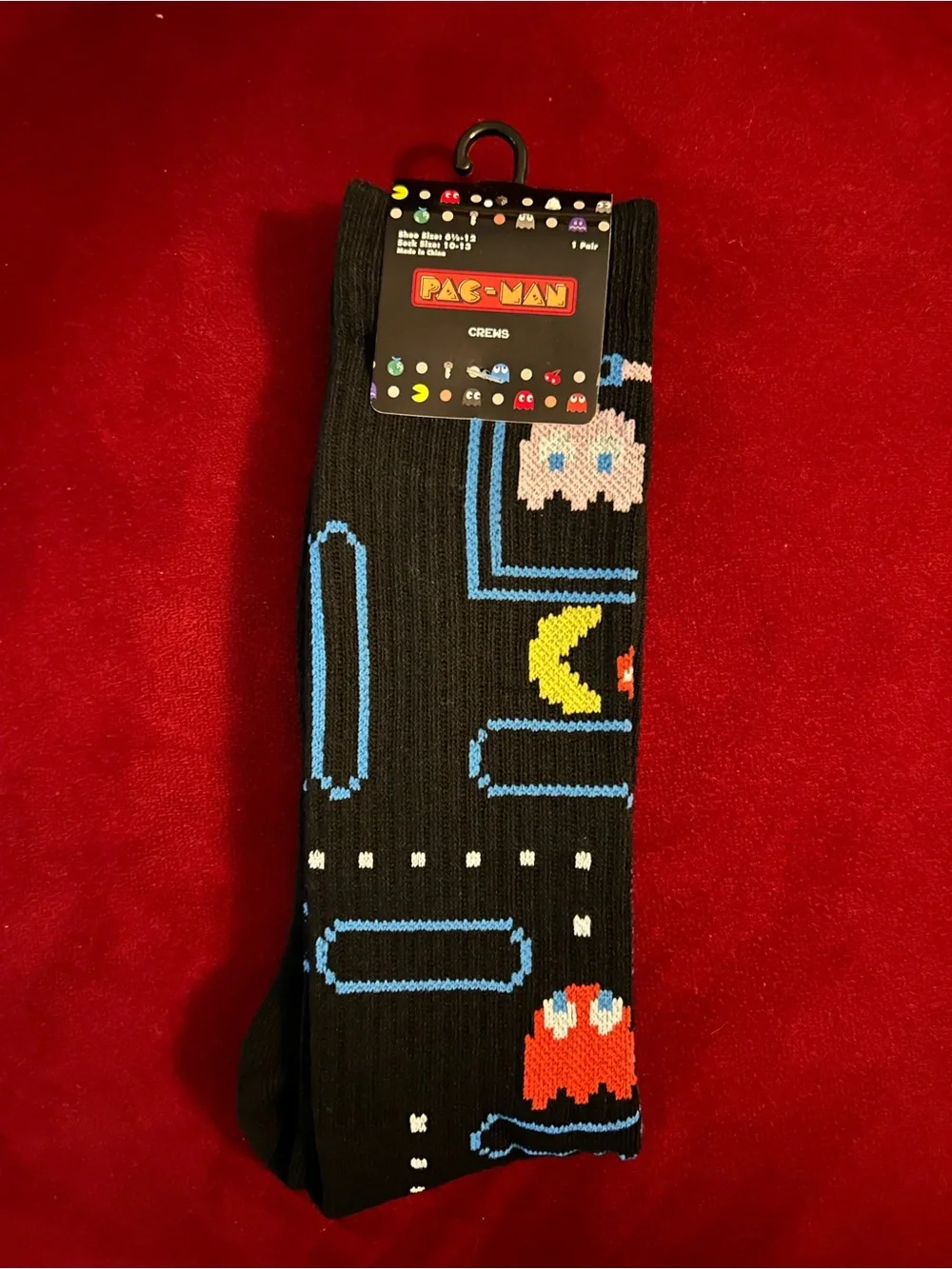 Men’s PAC Man Black Novelty Crew Socks 9-12 shoe size 6.5-12 New